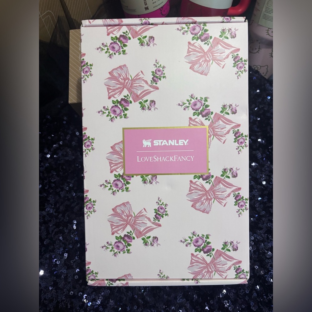 🎁Stanley Quencher H2.0 Tumbler with Pink and Purple Floral Design🎁 - Picture 3 of 8